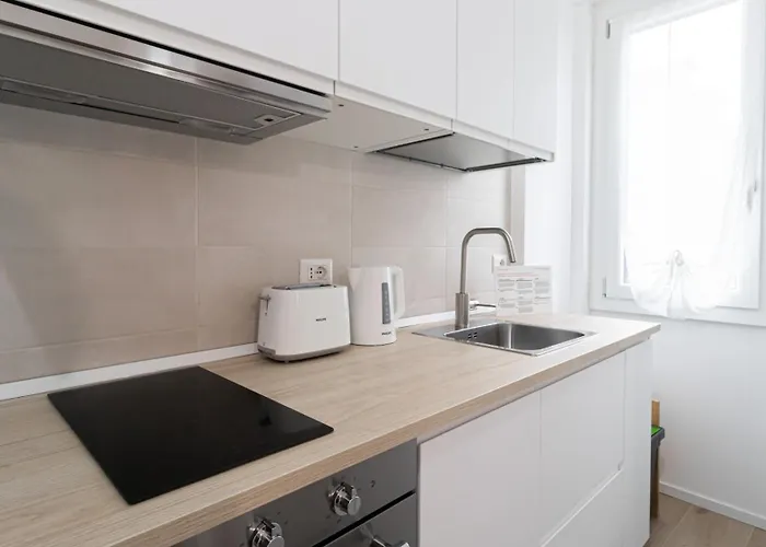 Italianway - Cambiasi 8 * Milano
